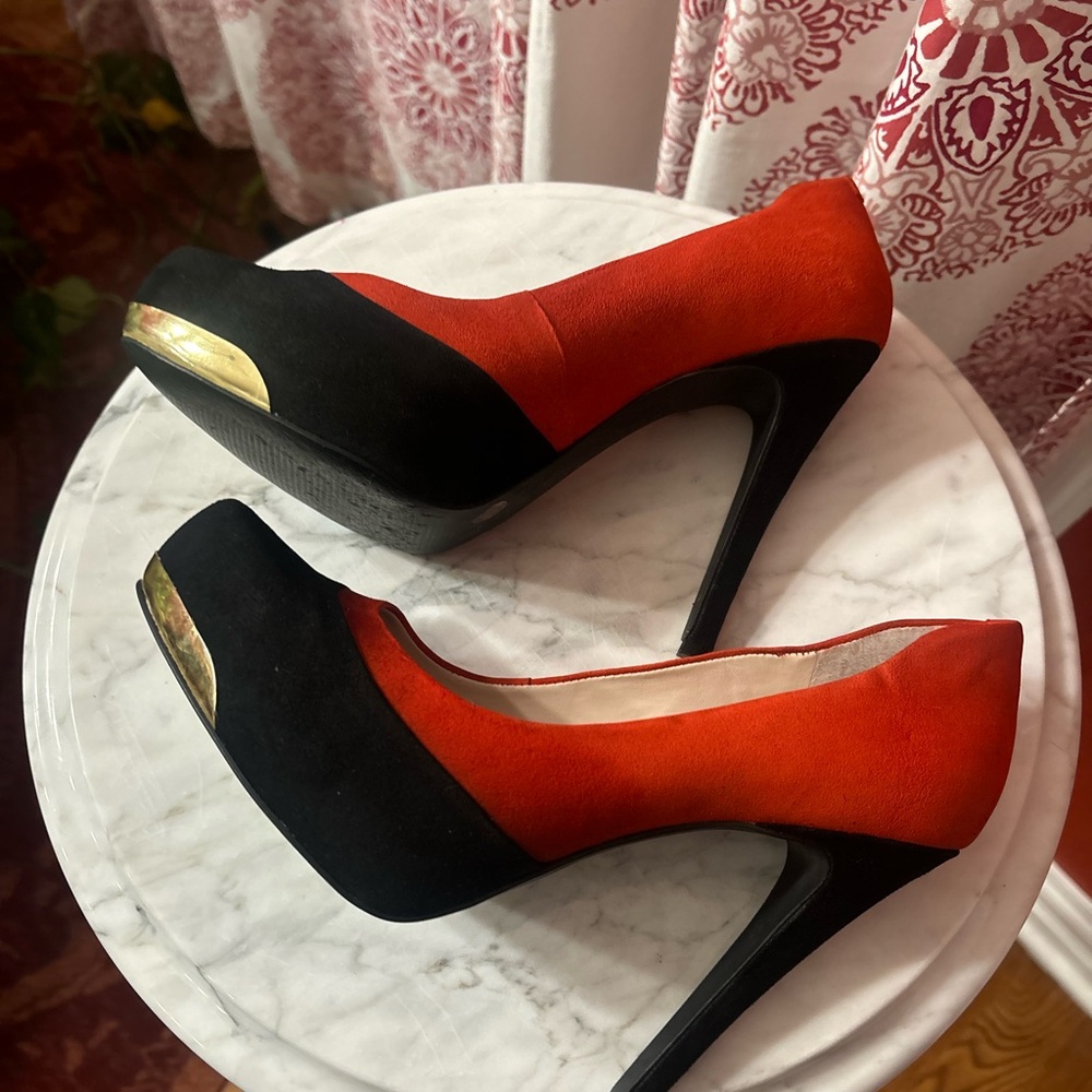 BCBGeneration, Black and Orange Platform Heels - image 9